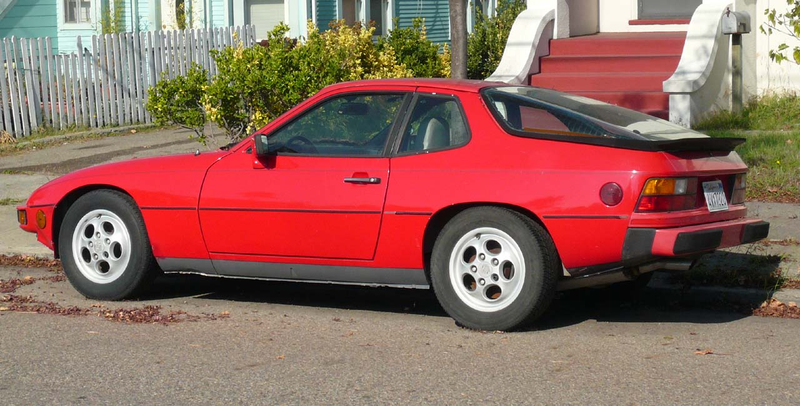 Illustration for article titled 1988 Porsche 924 S